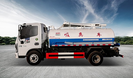 Fecal suction truck