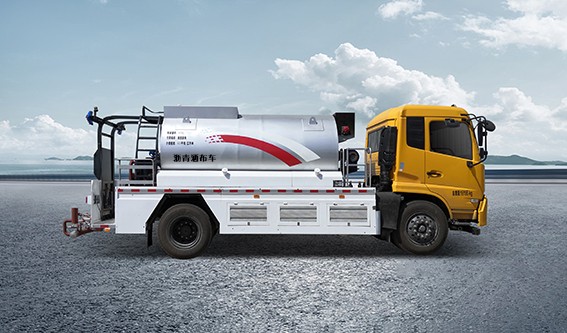 The manufacturer taught you how to select asphalt distributor truck?